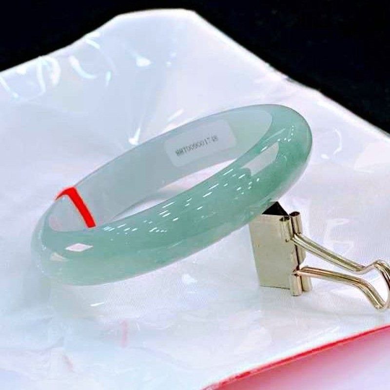 Myanmar , Natural Ice Jadeite  - Lighting & Home Decor Studio recension och pris