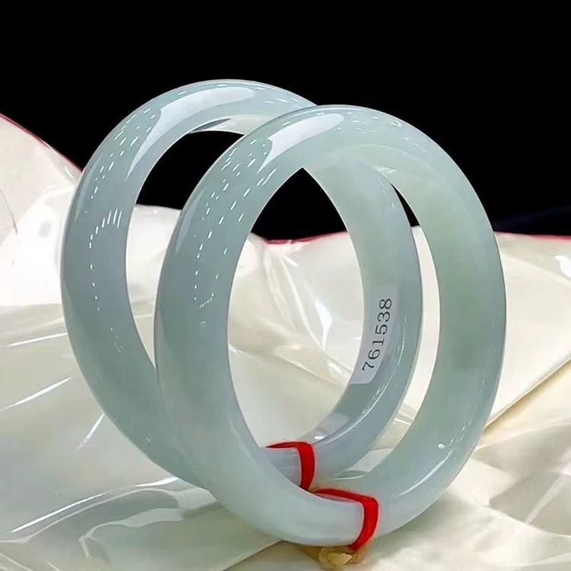 Old Mine Icy Burmese Bracelet, - Lighting & Home Decor Studio recension och pris