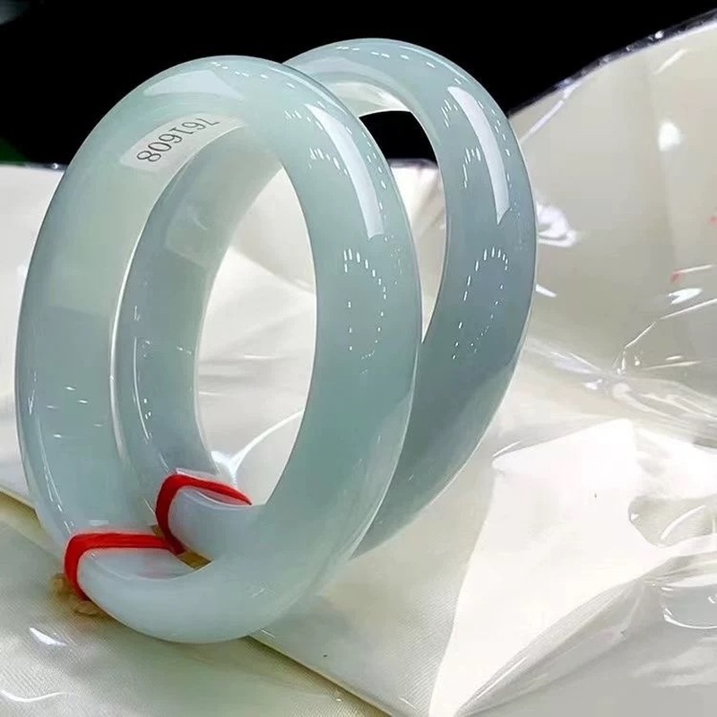 Old Mine Icy Burmese Bracelet, - Lighting & Home Decor Studio recension och pris